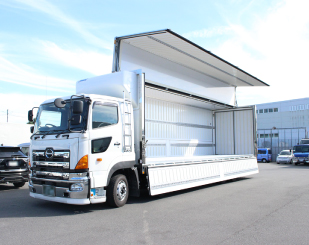 有限会社ワーク 有限会社ワークは主に大型トラックを中心に多数保有しており 交通利便性の高い厚木市を拠点に運送事業のエキスパートとして幅広く展開しております Part 2 有限会社ワーク 有限会社ワークは主に大型トラックを中心に多数保有しており 交通利便性の高い厚木市を拠点に運送事業のエキスパートとして幅広く展開しております Part 2